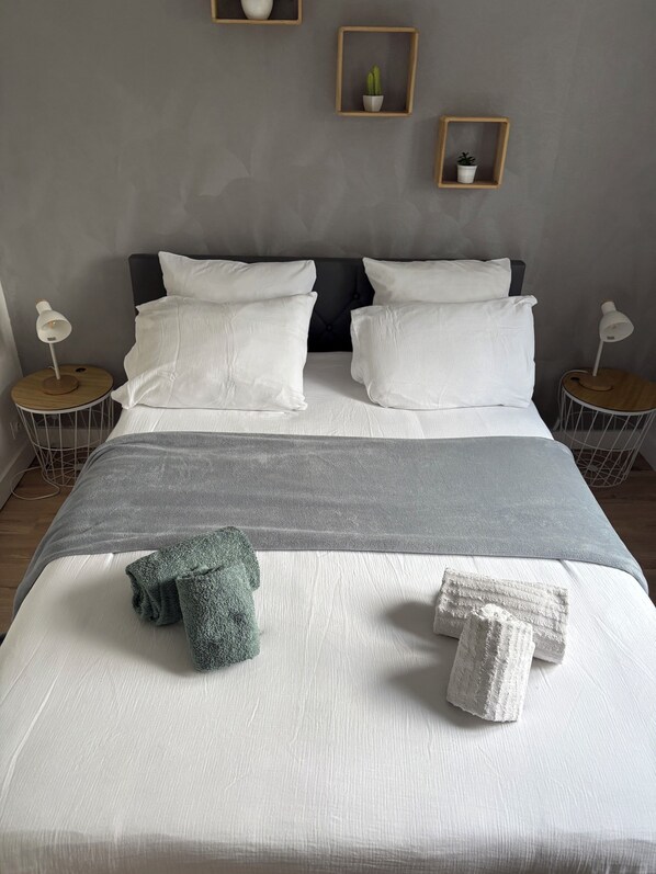 2 bedrooms, free WiFi, bed sheets - Cosy apartment for 4 people in St Quay-Portrieux (Saint-Quay-Portrieux)