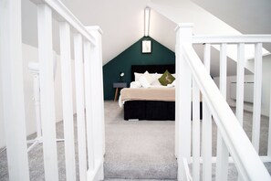 Apartment | 2 bedrooms, free WiFi, bed sheets - Skyline Immaculate 2-bed Apartment in Swansea (Swansea)