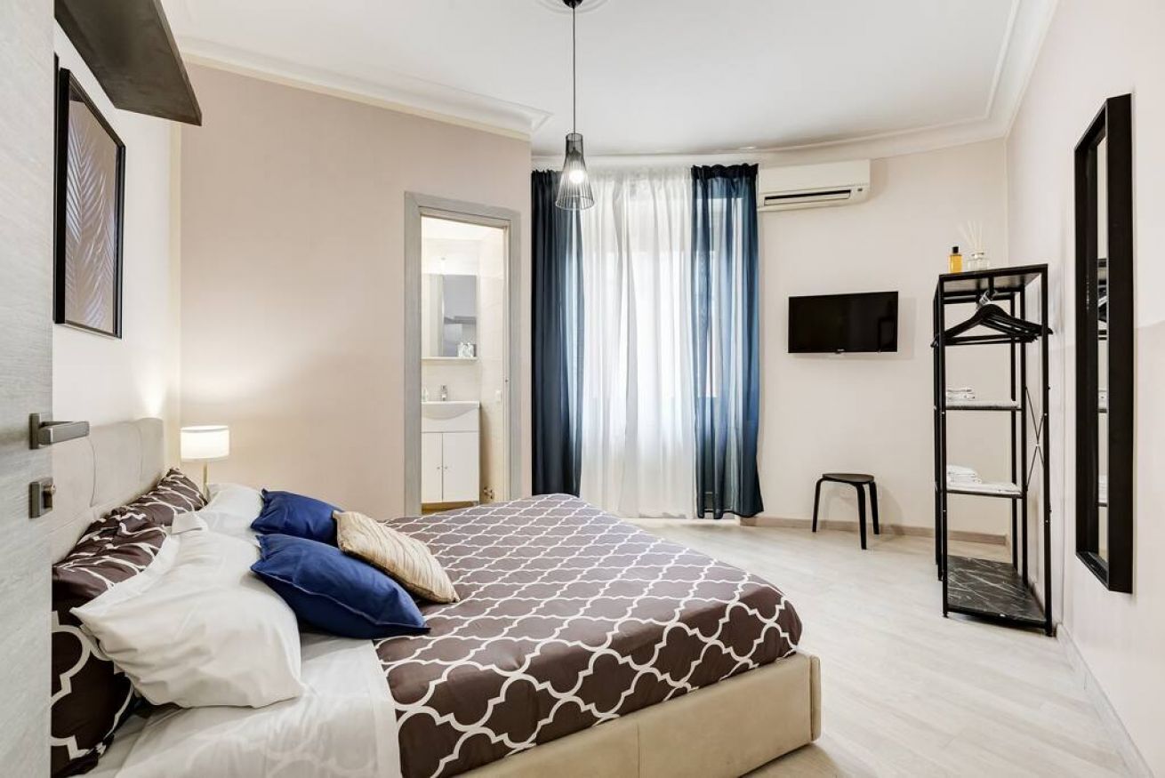 3 bedrooms, desk, iron/ironing board, WiFi