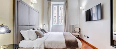 2 bedrooms, iron/ironing board, travel cot, WiFi