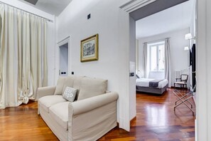 TV - BDC - Spanish Steps Gold 2bdr suite (Roma)