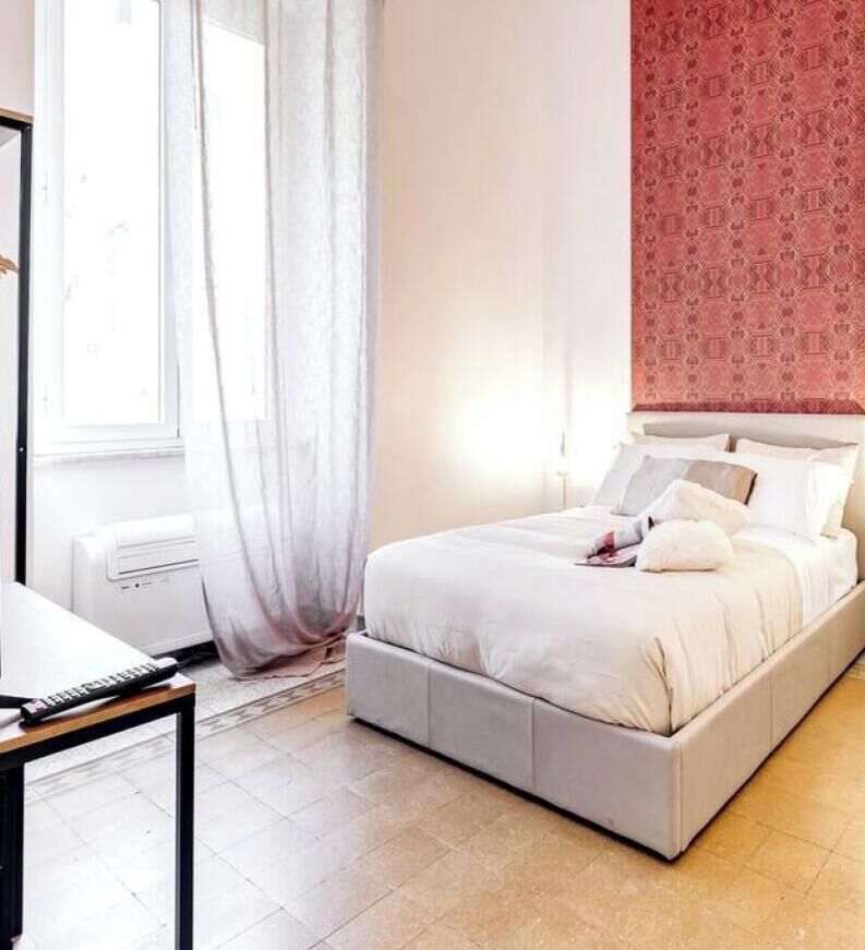 2 bedrooms, iron/ironing board, travel cot, WiFi