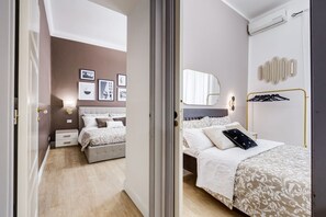 2 bedrooms, iron/ironing board, travel cot, WiFi