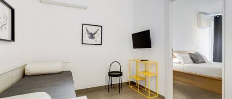 1 chambre, fer et planche Ă repasser, Wi-Fi, literie fournie