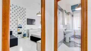 2 Schlafzimmer, BĂŒgeleisen/BĂŒgelbrett, WLAN, BettwĂ€sche