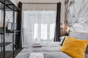 1 bedroom, iron/ironing board, travel cot, WiFi