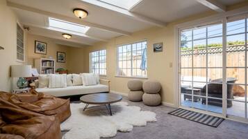 TV, fireplace, video games, offices