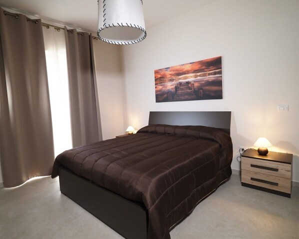 1 bedroom, travel crib, WiFi, bed sheets