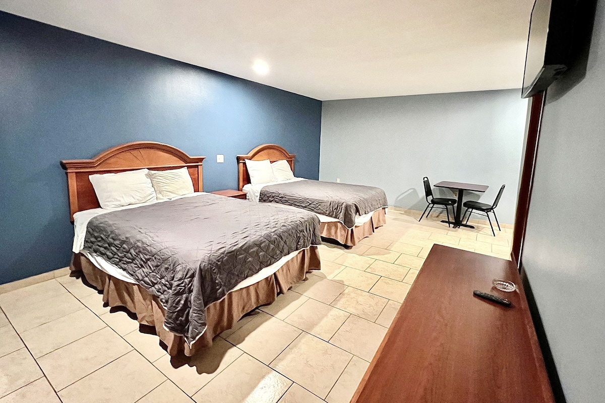 Standard Room, 2 Queen Beds, Non Smoking