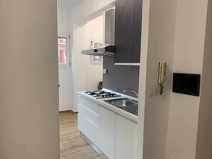 Private kitchen - Tiburtina House (Roma)