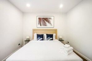2 habitaciones, tabla de planchar con plancha y wifi gratis 