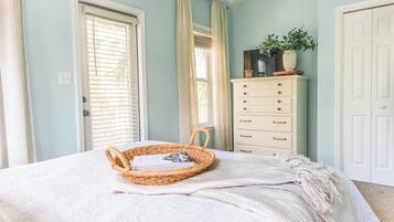 3 Schlafzimmer, Bügeleisen/Bügelbrett