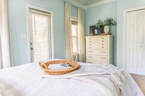 3 Schlafzimmer, Bügeleisen/Bügelbrett