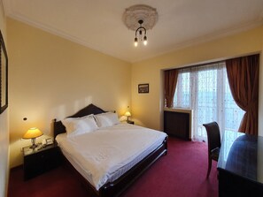 Rom – classic | Sengetøy av topp kvalitet, senger med Select Comfort-madrass og minibar