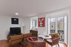 TV