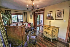 Interior - Villa Bougainvilla remodeled Historic mission spanish house! (West Palm Beach)