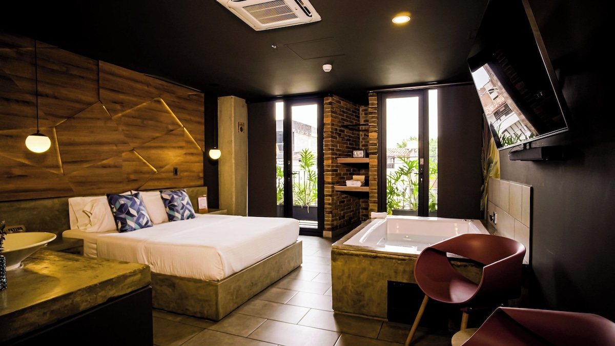 Los Patios Cool Living