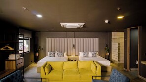 Firemannsrom – superior | Safe på rommet, individuelt dekorert, wi-fi (inkludert) og sengetøy