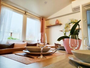 Interior - The Mobil Home du BONHEUR (Gastes)