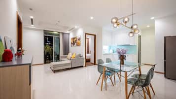 Family Apartment | 1 bedroom, desk, blackout curtains, soundproofing