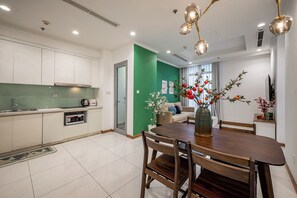 Family Apartment | Desk, blackout drapes, soundproofing, iron/ironing board - An Corner Vinhomes Central Park (Ho Chi Minh City)