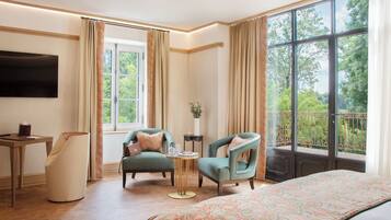 Minibar, coffres-forts dans les chambres, décoration personnalisée