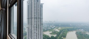 Ecopark 3-Bedroom Luxury Apt with Panoramic view