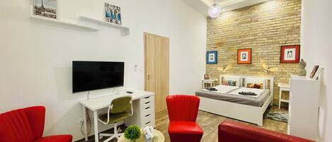 1 makuuhuone, työpöytä, silitysrauta/-lauta, ilmainen Wi-Fi