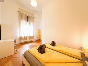 1 bedroom, desk, iron/ironing board, travel cot - Large Peaceful 1BR Central Apt A/C - Yellow House (Budapest)