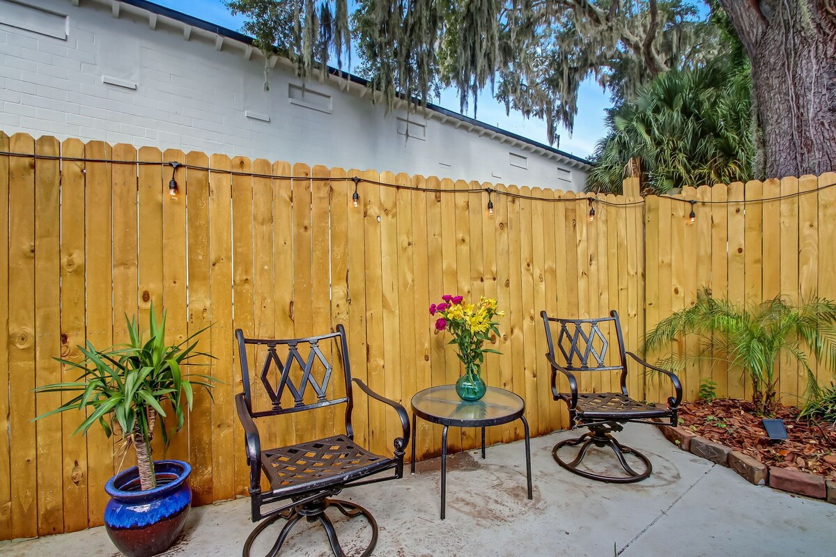 Photo 41 of Coco's Uptown Funky Cabana-Walk to Downtown