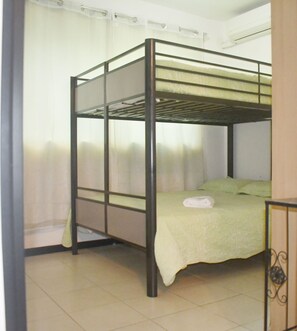3 bedrooms, WiFi, bed sheets