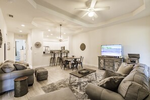 スマートテレビ、テレビゲーム、書庫、ミュージックライブラリ