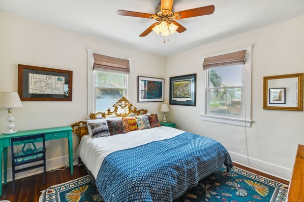 3 bedrooms, iron/ironing board, travel crib, WiFi