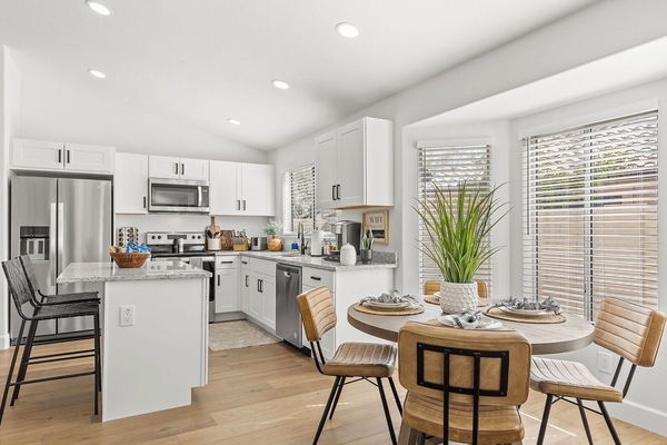 Frigorífic, microones, forn i placa de cuina