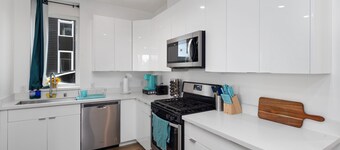 Luminousness Reflection 4B2.5B Home