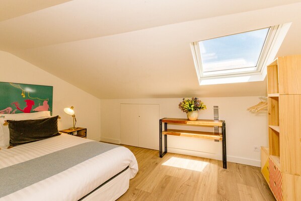 1 bedroom, iron/ironing board, free WiFi, bed sheets