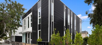 Lustrous Abode 4B3B QUEEN BEDS