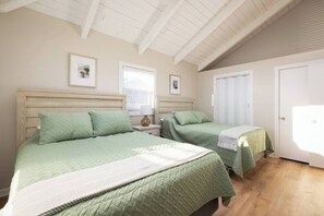 2 bedrooms, iron/ironing board, travel cot, WiFi - Oceanfront with Panoramic Views, Newly Renovated! (Nags Head)