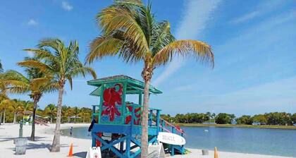 Centrally located Family-business Home