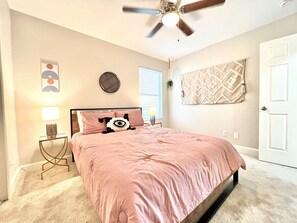 3 chambres, bureau, fer et planche à repasser, Wi-Fi gratuit