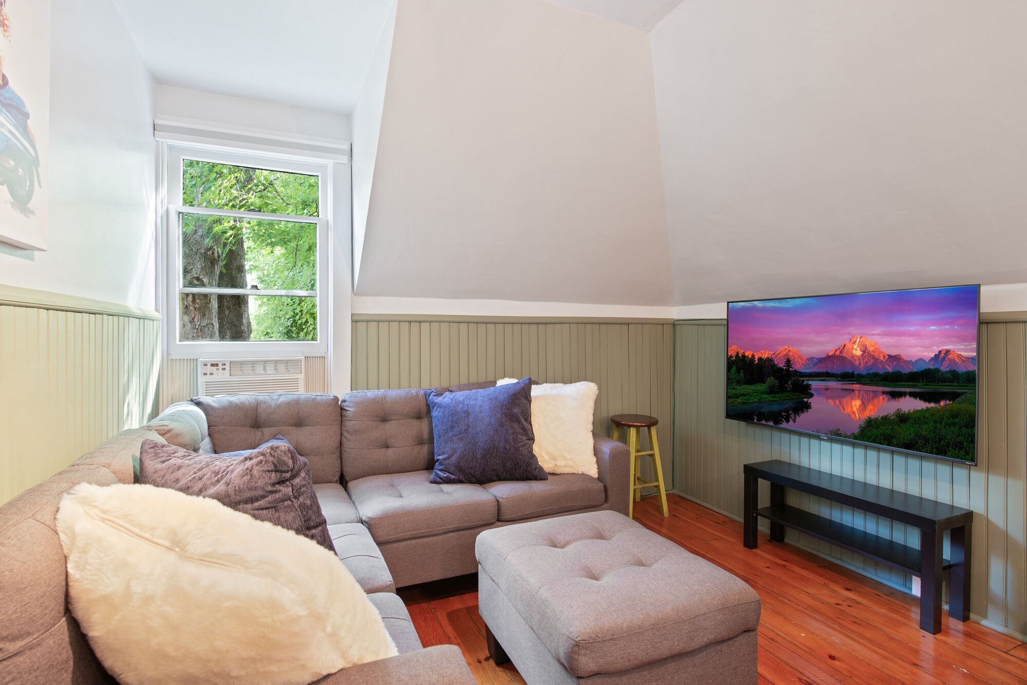 Smart TV, video library