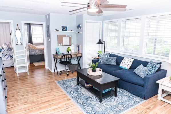 2 bedrooms, desk, free WiFi, bed sheets