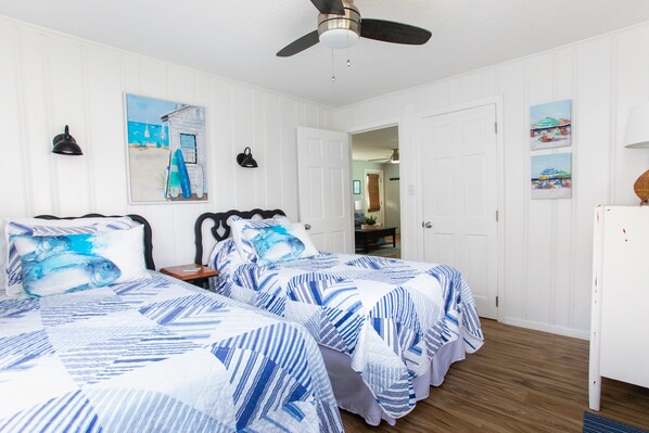 2 bedrooms, desk, free WiFi, bed sheets