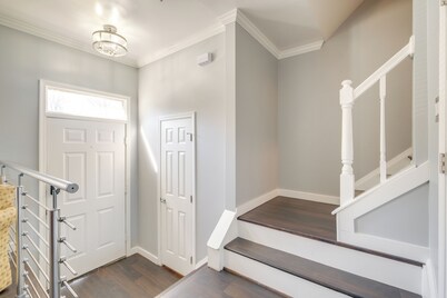 Walk to Red Jade Park: Upper Marlboro Townhome