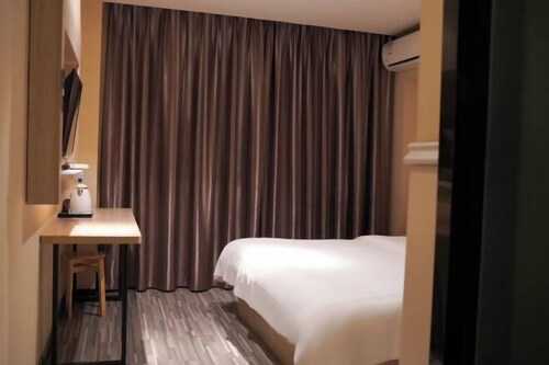 Xingelin Business Hotel