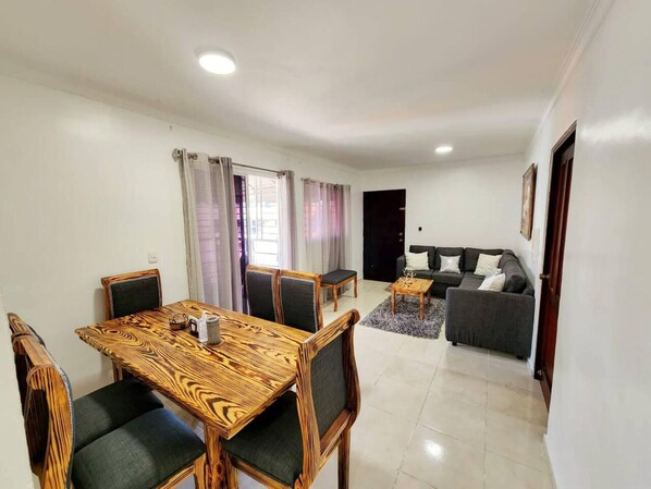 تناول الطعام