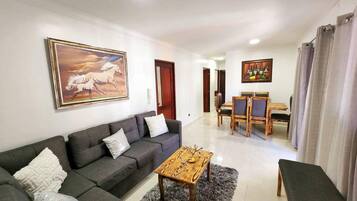 Apartment, Berbilang Katil | Ruang tamu