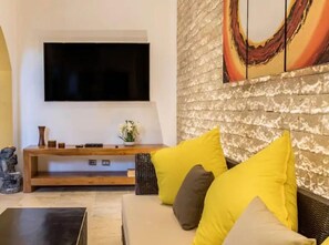 Smart TV, tenis de mesa y estéreo 