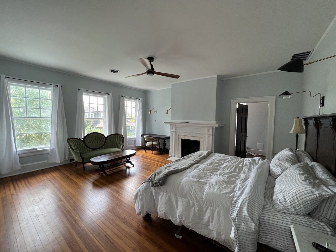 6 bedrooms, WiFi, bed sheets