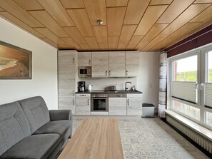 Microwave, coffee/tea maker, toaster - Deichblick 8 in Norddeich- Urlaub und Erholung am Strand (Norden)